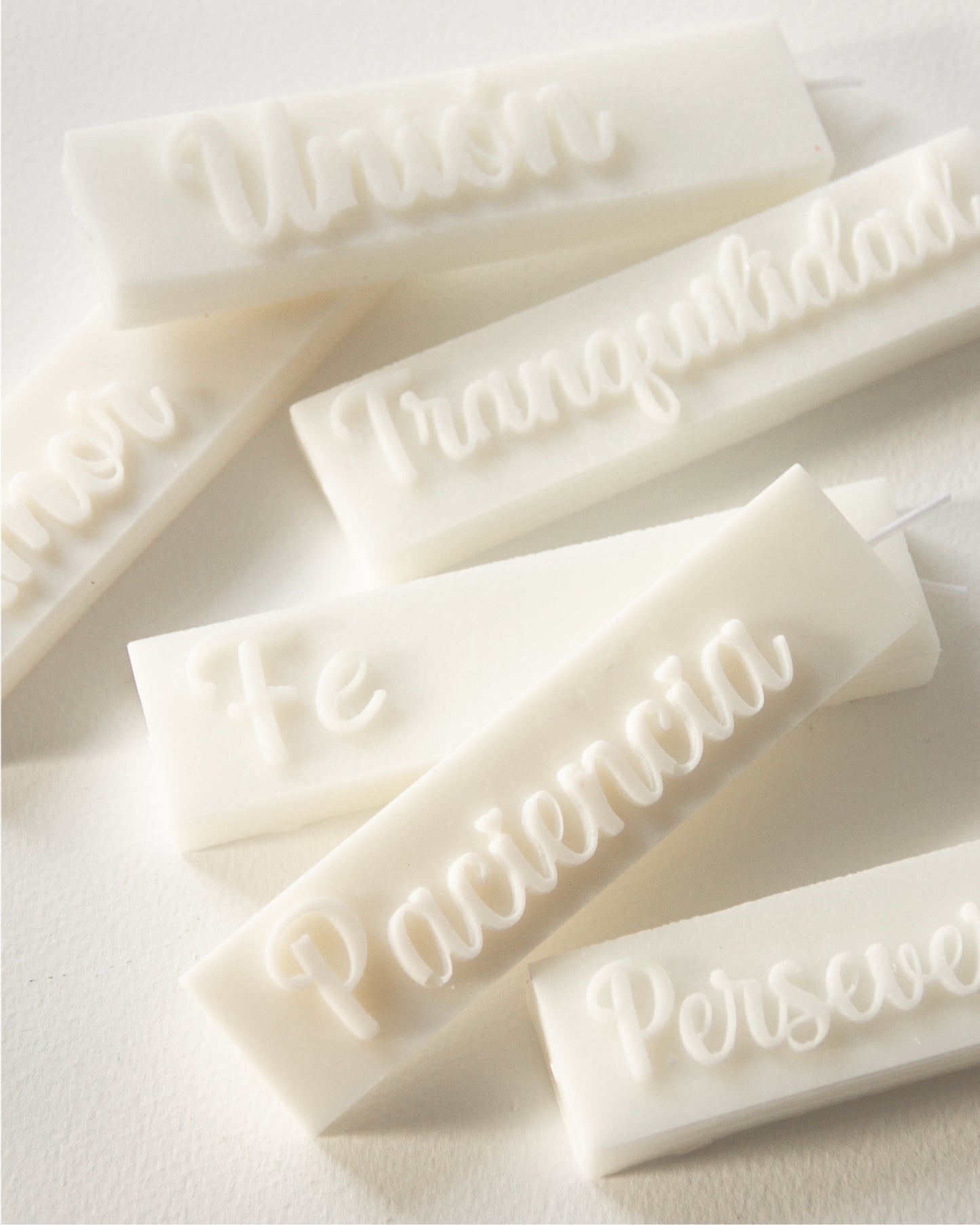 Kit de Velas – Ritual de Gratitud y Nuevos Deseos (Edición Día de las Velitas)